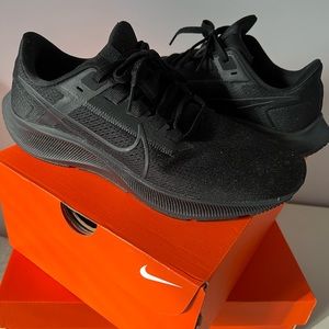 Nike Air Zoom Pegasus 38 Runners